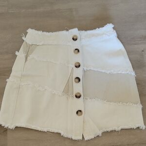 Very J Cream Button-Front Skort